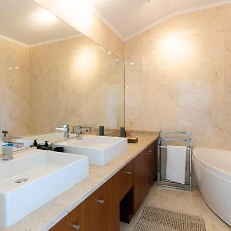Апартаменти Estrela Duplex With Terrace *